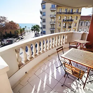 Domes Seaside Piscine, Free Parking, Airport Tramway Apartment
